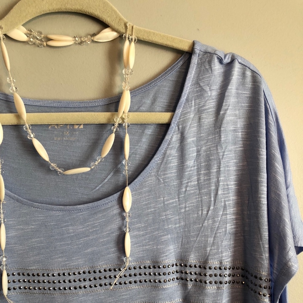 NWT Women’s APT. 9 Blue Rhinestone Top Size 1X